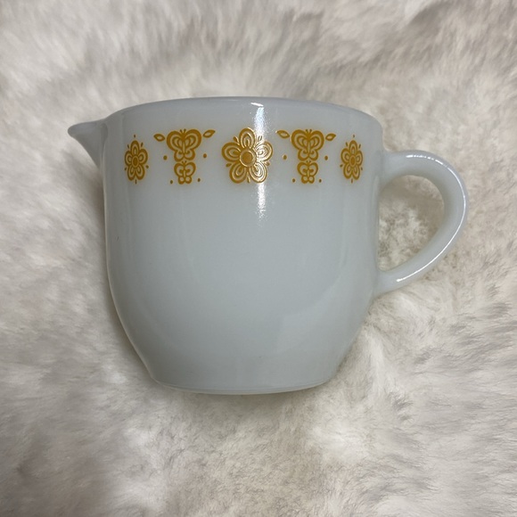 Vintage Pyrex and Corning butterfly gold dishes butter sugar creamer - Picture 7 of 15